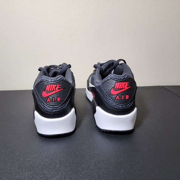 Nike Air Max 90 GS Dark Smoke White DH4349 001 Kids Shoes Youth NEWUS Size 6Y - Picture 5 of 11